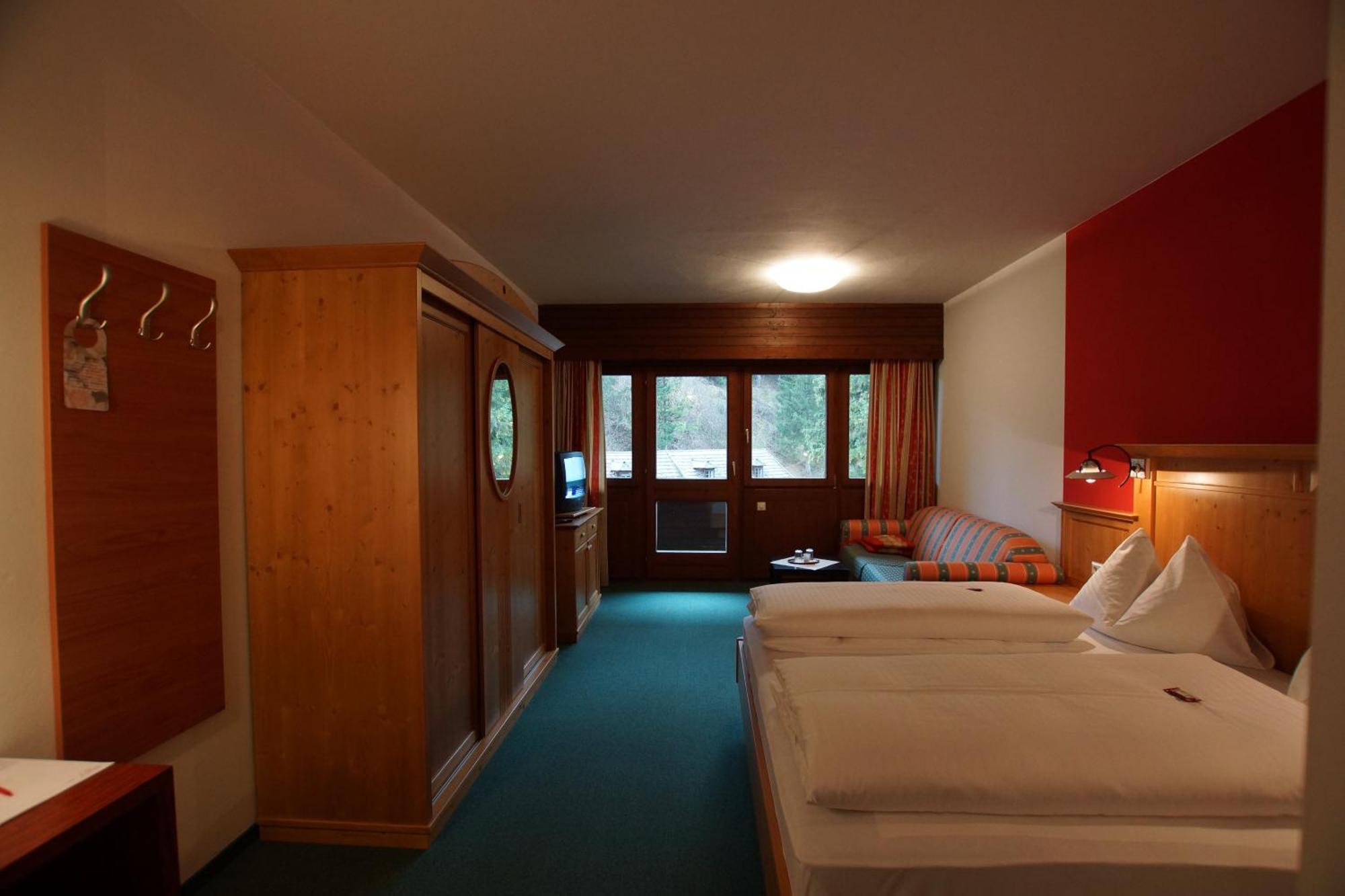 Hotel Neuwirt 마우어테른도르프 객실 사진